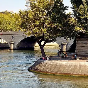 Next Notre Dame France